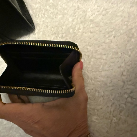 Marc Jacobs Black Tote with Matching Wallet - Picture 8 of 13